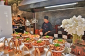 Tiệc buffet đẳng cấp châu Âu – giá Việt Nam