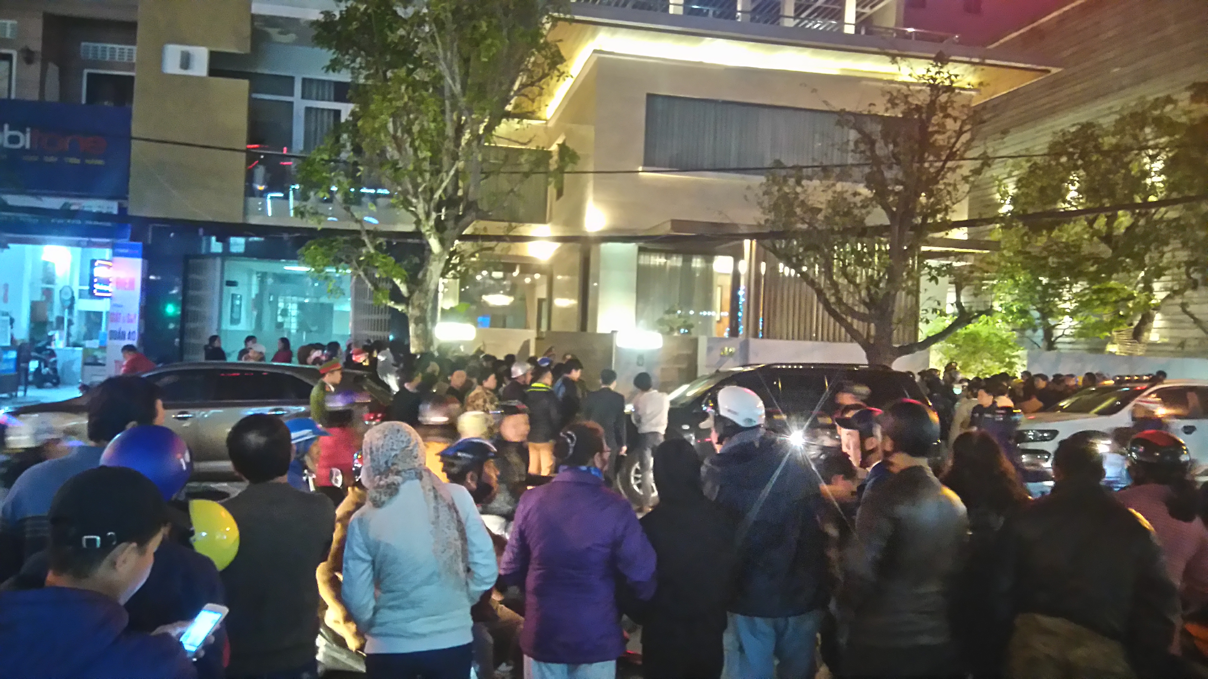 Nóng Khám xét nhà ông Phan Văn Anh Vũ Đà Nẵng