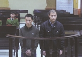 Hai người Lào “cắt rừng” vận chuyển ma túy  lĩnh án