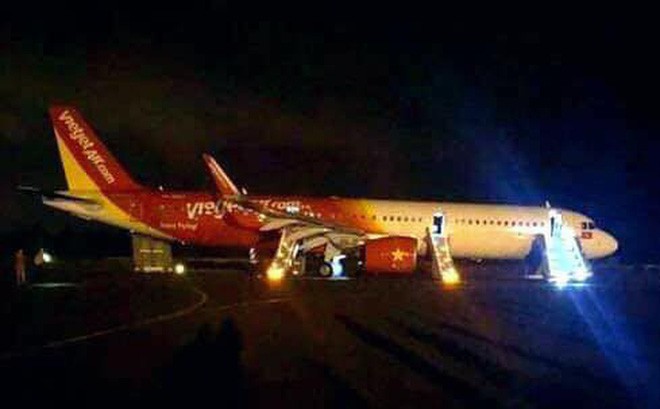 Vụ máy bay Vietjet bị rơi lốp Vẫn chưa tìm ra nguyên nhân