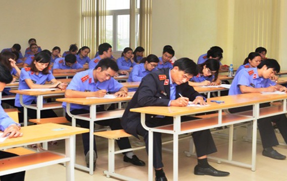 Hội đồng thi tuyển Kiểm sát viên thông báo điểm thi Kiểm sát viên đợt II năm 2017