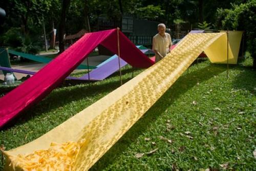 Phát triển làng nghề nhằm bảo tồn giá trị văn hoá dân tộc