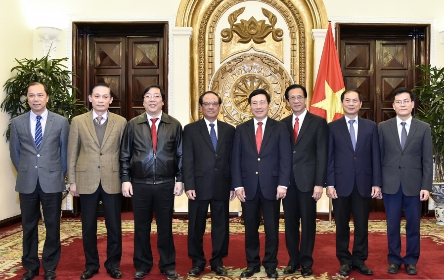 Trao quyết định nghỉ hưu cho 3 Thứ trưởng Ngoại giao