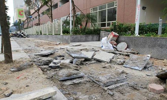 Sai phạm lát đá vỉa hè 21 cán bộ quận Hà Đông bị kỷ luật
