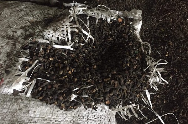 Thủ tướng chỉ đạo Bộ Công an xử lý vụ trộn lõi Pin vào phế phẩm cà phê