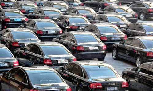 Từ 1-5, khoán xe công mức 19,8 triệu đồng tháng