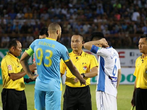 Trụ cột Sanna Khánh Hòa nhận án phạt vì chơi xấu cầu thủ HAGL