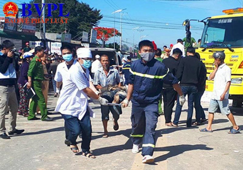 Khởi tố vụ tai nạn giao thông nghiêm trọng khiến 5 người chết tại chỗ