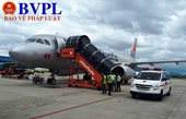 Máy bay hạ cánh khẩn cấp ở Đà Nẵng cứu khách