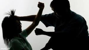 Tạm giữ hình sự đối tượng dùng ghế đánh người yêu tử vong