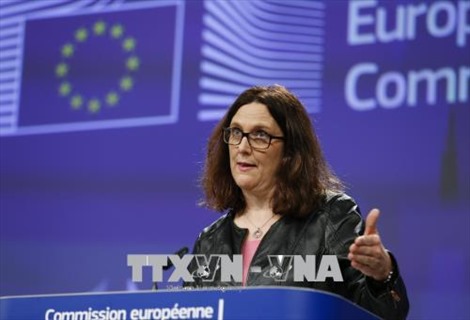 EU chính thức đánh thuế trả đũa hàng chục sản phẩm của Mỹ