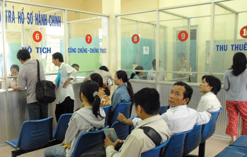 Tránh tình trạng “cán bộ mà cứ ôm vào mình quyền lợi không chính đáng”