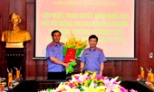 Viện trưởng VKSND tối cao gặp mặt, trao quyết định nghỉ hưu đối với đồng chí Nguyễn Hải Phong