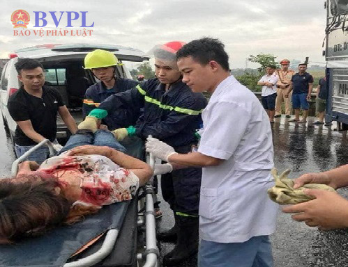 Nghệ An Xe ô tô đâm liên hoàn, 3 người thương vong