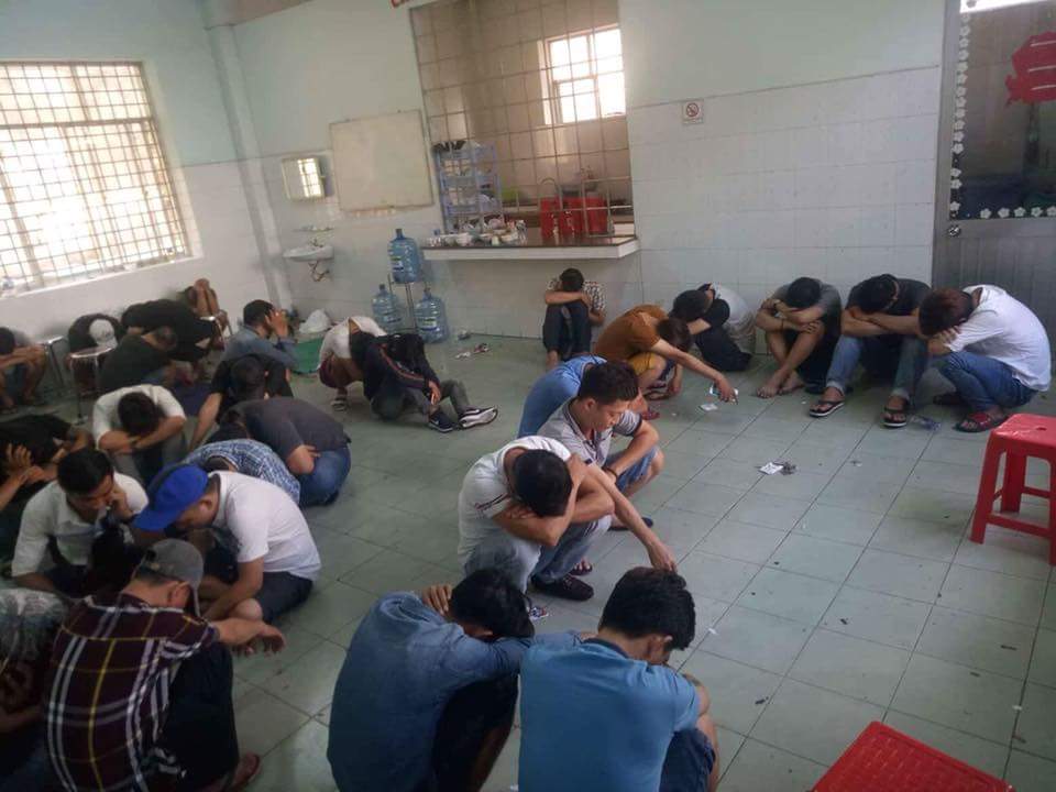 “Đột kích” bar Đông Kinh, phát hiện gần 100 người dương tính ma tuý