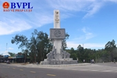 Hoàn thành Cột biểu tượng ngành GTVT tại Ngã Ba Đồng Lộc