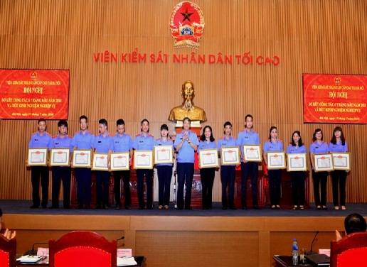 Chú trọng chỉ tiêu kháng nghị phúc thẩm và tăng cường thực hiện phiên tòa rút kinh nghiệm