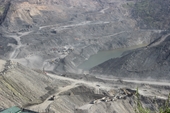 Nhiều đơn vị của TKV và Tổng Công ty Đông Bắc Khai thác than lộ thiên đang tàn phá môi trường