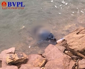 Phát hiện thi thể một phụ nữ trôi dạt trên Hồ Kẻ Gỗ