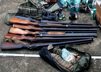 Bắt nhóm đối tượng chuyên chế tạo, tàng trữ trái phép vũ khí quân dụng