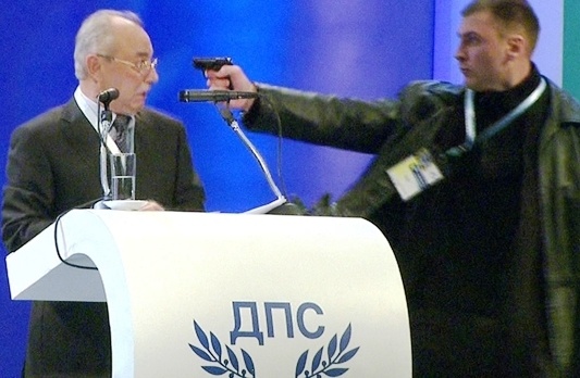 Những vụ ám sát táo tợn khiến cả thế giới bàng hoàng