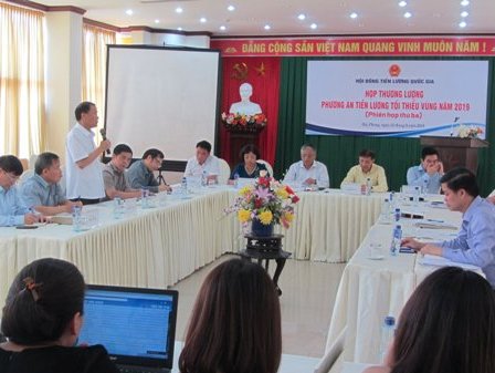 Chốt mức lương tối thiểu năm 2019, tăng cao nhất là 200 000 đồng