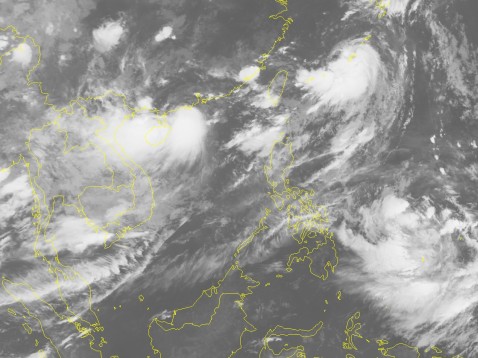 Bão số 4 tăng cấp 11, cảnh báo ngập lụt ở nhiều nơi