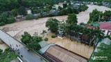 8 người chết và mất tích vì mưa lũ; ách tắc nhiều Quốc lộ huyết mạch
