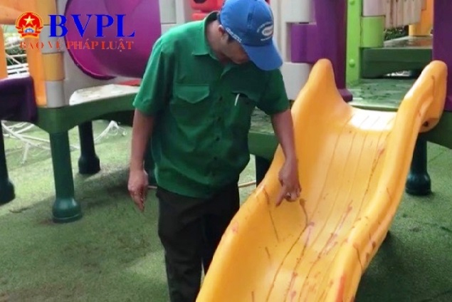 Trường mầm non Chú Ếch Con bị tấn công bằng mắm tôm và sơn