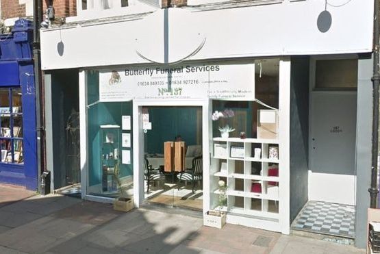 Con rể đột nhập nhà xác, đánh cắp thi thể mẹ vợ