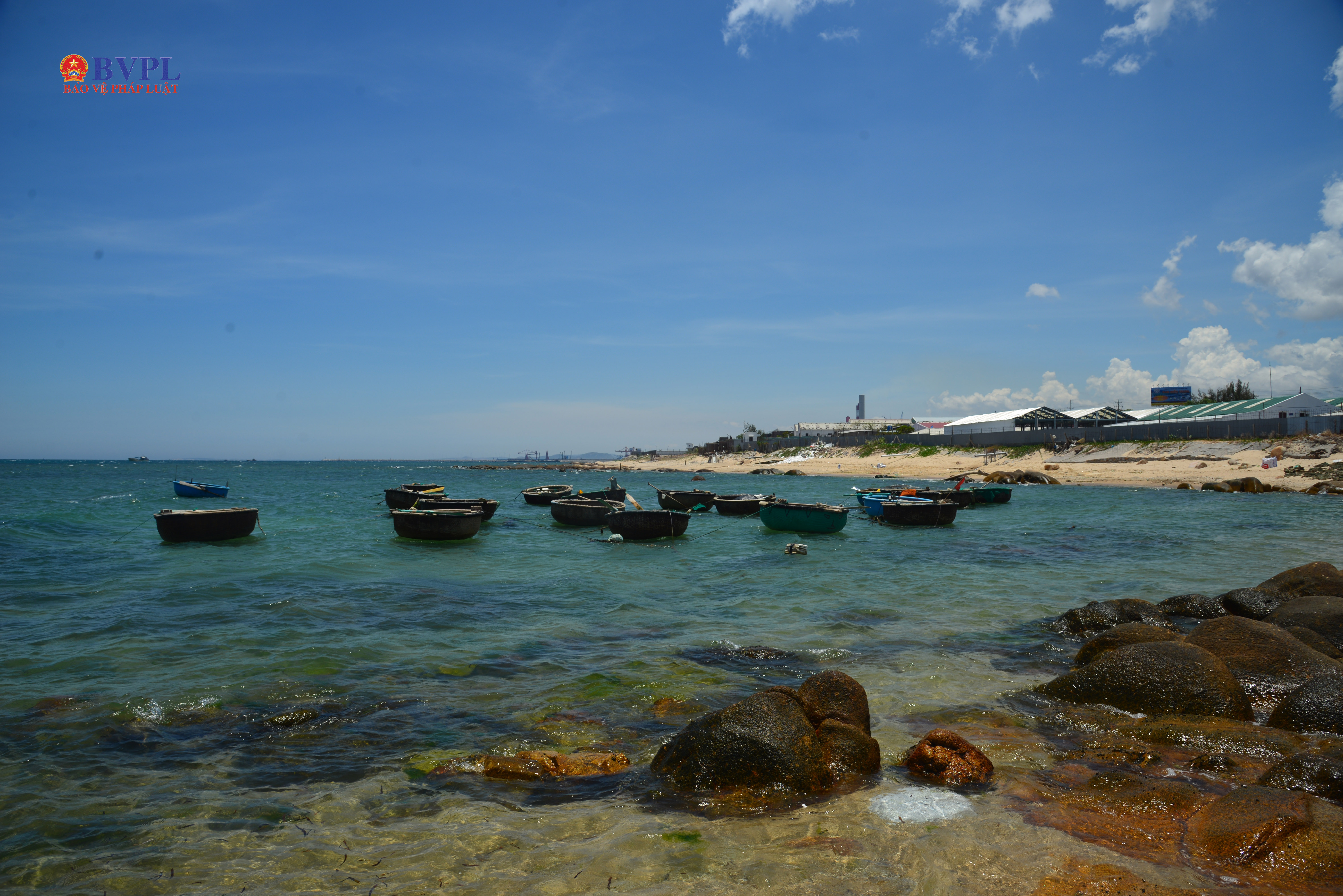 Sử dụng vật chất nạo vét cảng Vĩnh Tân làm kè, thay thế phương án nhận chìm