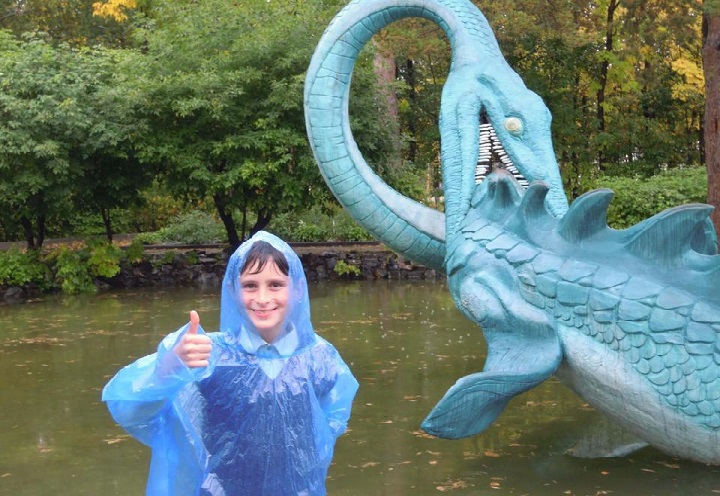 Rúng động vụ thiếu niên lấy cưa máy chặt đầu tự tử vì thua game