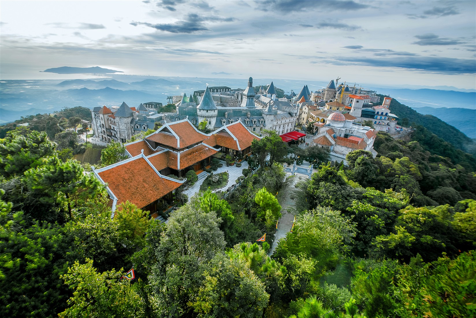 Những nếp chùa Việt nơi suối nguồn linh khí