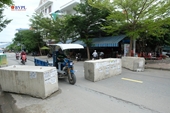 Hàng loạt tuyến đường đô thị mới ở Nha Trang bị phong tỏa bằng chướng ngại vật