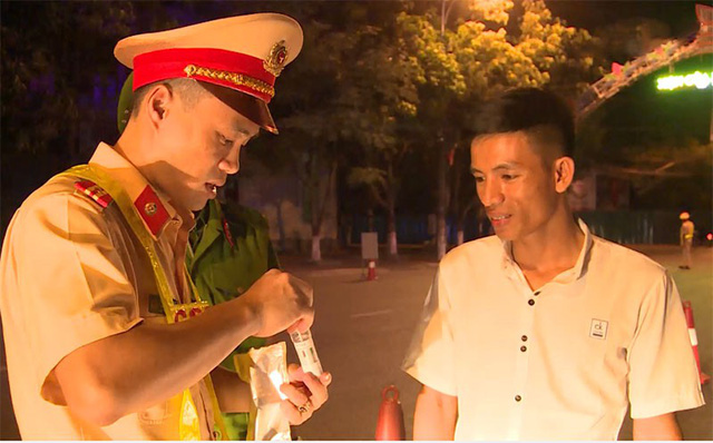 Bài 3 Cơ sở pháp lý nào để CSGT được kiểm tra chất ma túy