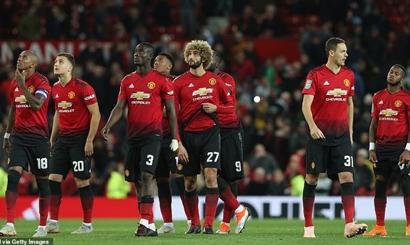 M U cay đắng chia tay EFL Cup khi để thua đội của HLV Lampard