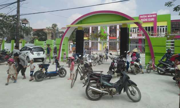 Tiếp bài “Chia nhỏ dự án để… tránh đấu thầu” Trường mầm non vừa sửa đã bị…“dột”