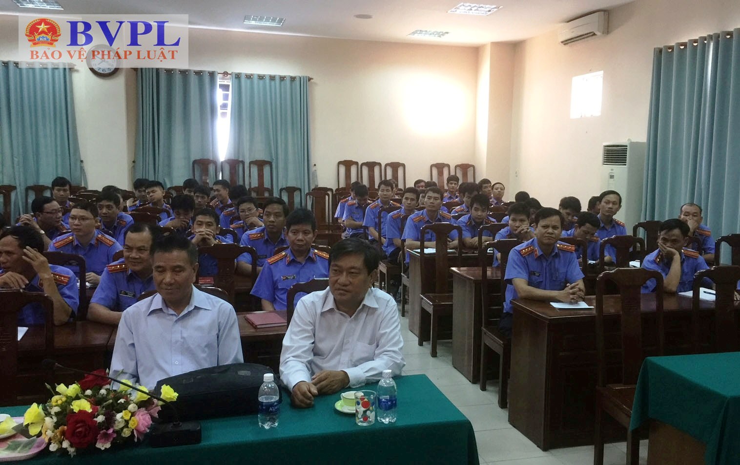 Bồi dưỡng kỹ năng khám nghiệm hiện trường giao thông đường bộ; kỹ năng xét hỏi, luận tội và tranh tụng