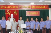 VKSND tối cao ủng hộ đồng bào chịu ảnh hưởng của bão số 3 tại huyện Mường Lát, Thanh Hóa