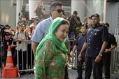 Bắt giữ vợ cựu Thủ tướng Malaysia phục vụ điều tra tham nhũng