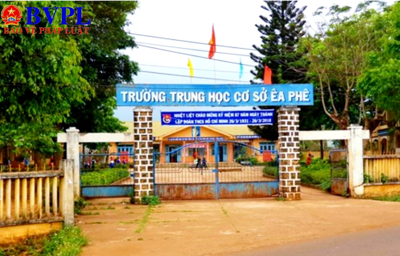 Nguyên hiệu trưởng trường THCS nhận hàng trăm triệu đồng “tiền chạy việc”