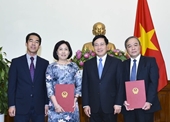 Phó Thủ tướng Phạm Bình Minh trao quyết định bổ nhiệm 2 Tổng Lãnh sự