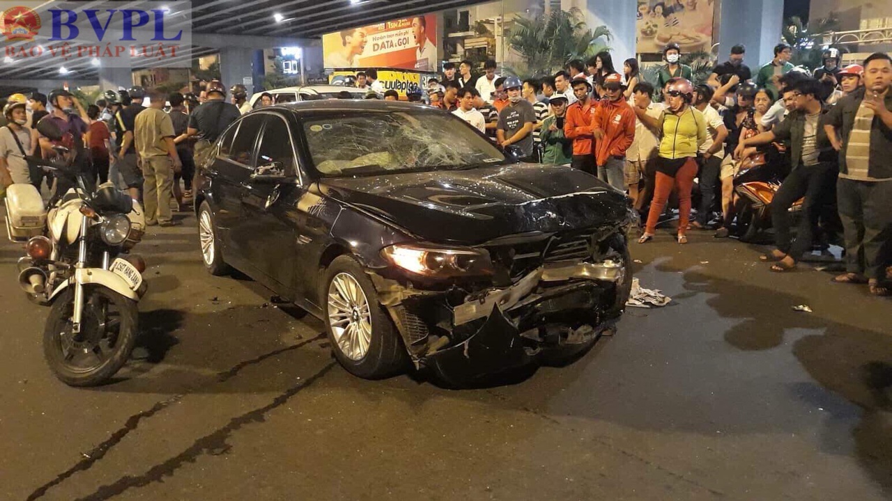 Nữ tài xế lái xe BMW gây tai nạn có nồng độ cồn rất cao  Báo Dân trí