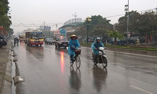 Thời tiết 13 11 Khu vực Hà Nội đêm và sáng có mưa nhỏ, trời se lạnh