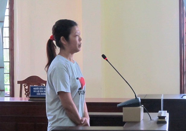 Giúp việc trộm 30 miếng vàng của chủ rồi tung tin trúng vé số