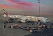 Bóc trần sự thật về máy bay đính kim cương của hãng hàng không UAE