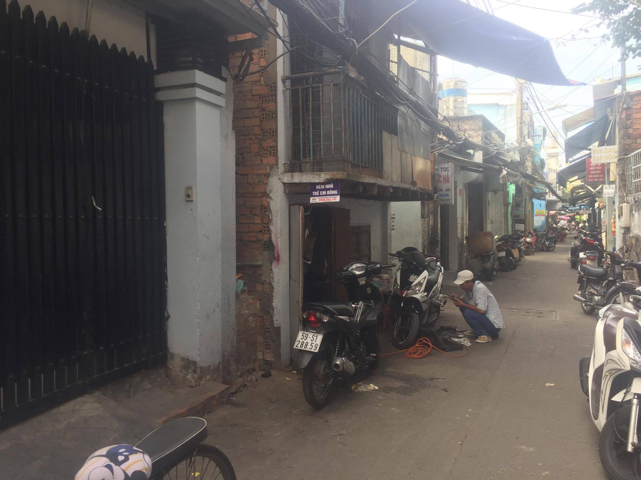 Truy bắt nghi can dùng dao đâm anh trai ruột nguy kịch