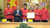 Liên tiếp lập công, đội tuyển Việt Nam nhận nhiều phần thưởng cao quý