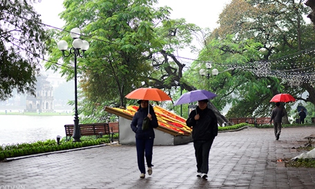 Hôm nay miền Bắc chuyển mưa rét, có nơi xuống 10 độ C