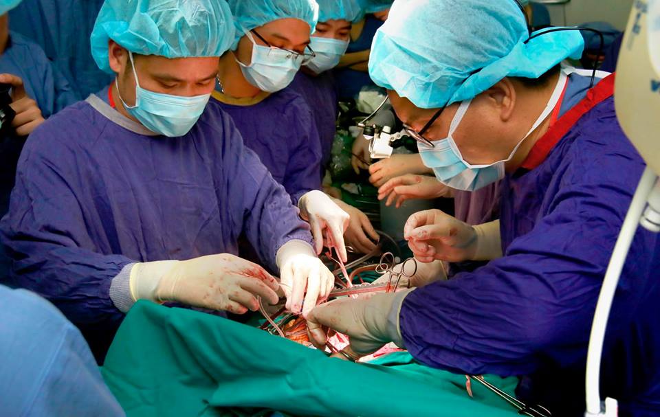 Việt Nam lần đầu ghép thành công hai phổi từ người chết não